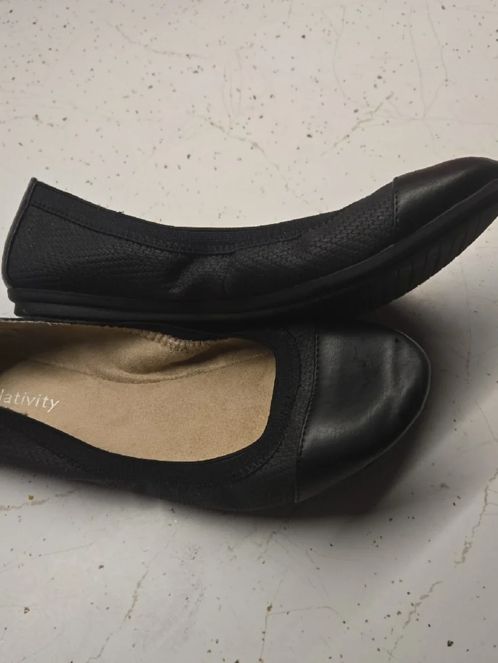 Relativity Black Round-Toe Ballet Flats